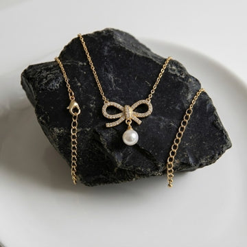 Bow & Pearl Pendant Necklace
