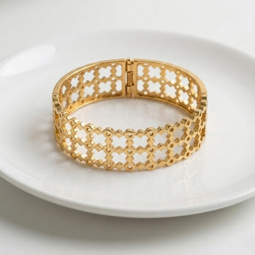 Lattice Design Cuff