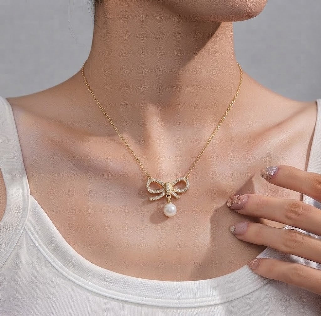 Bow & Pearl Pendant Necklace