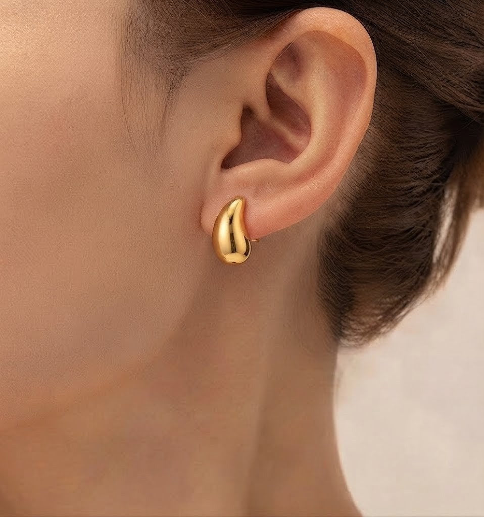 Smooth Tear-Drop Stud Earrings